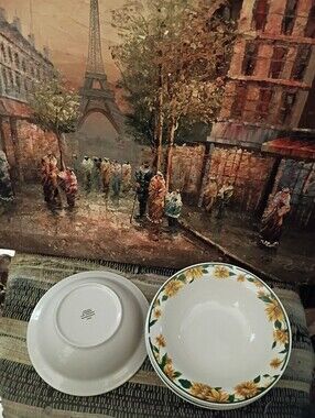 Maplehill Sunflower Ceramic Serving Bowl -Set of 4 Size 7"×3" Stoneware Vintage.